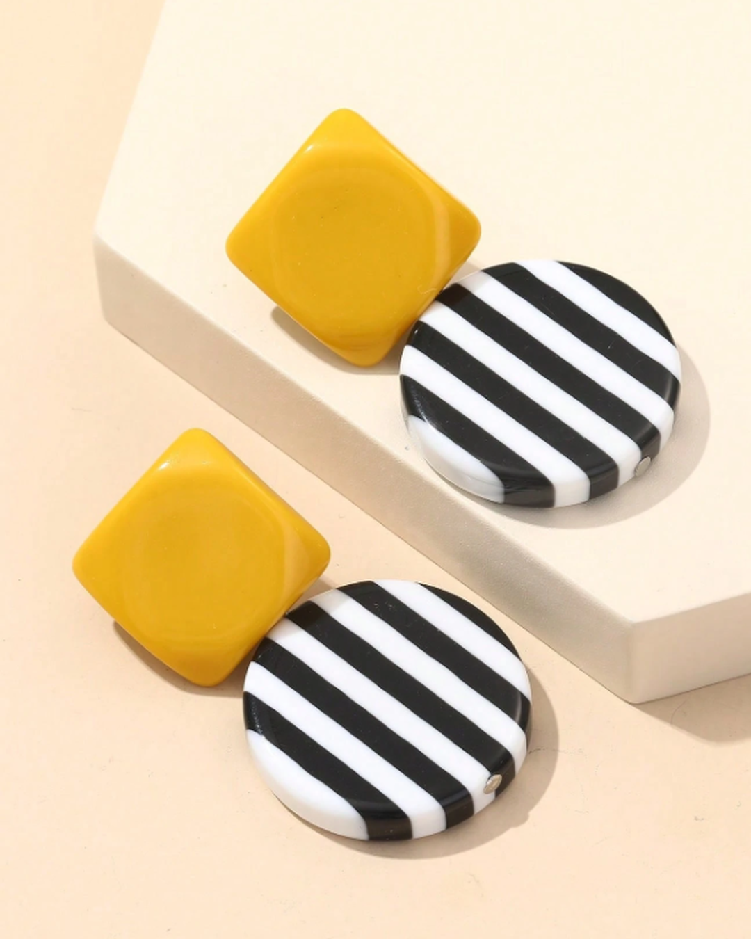 Brincos Amarelo + Listras