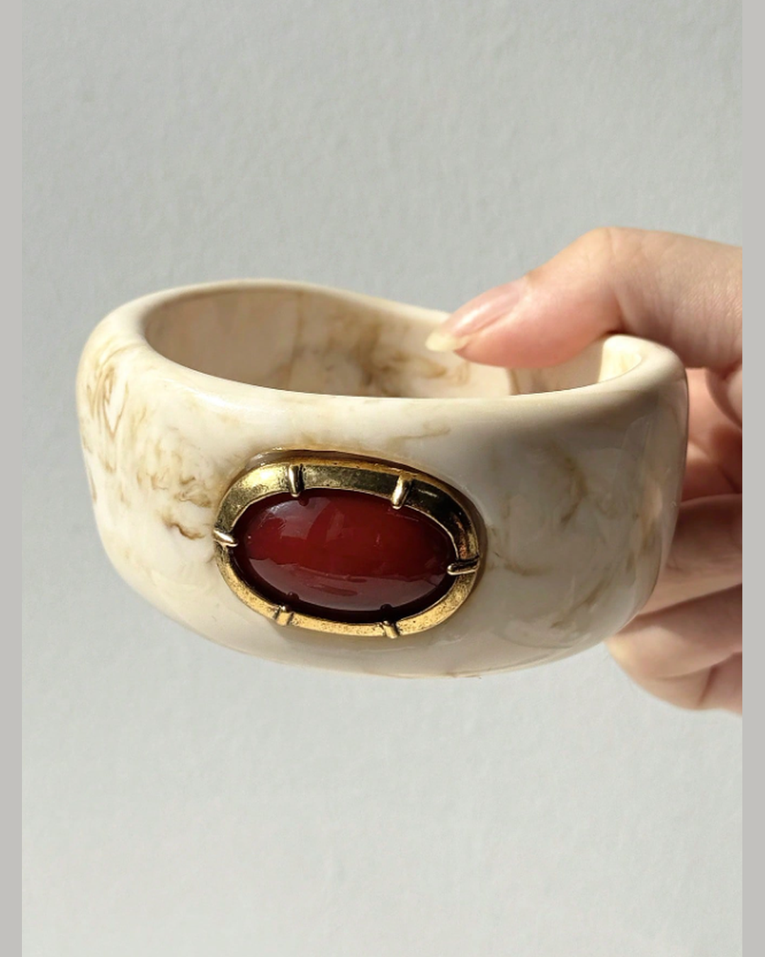 Bracelete Marfim Pedra Rubi
